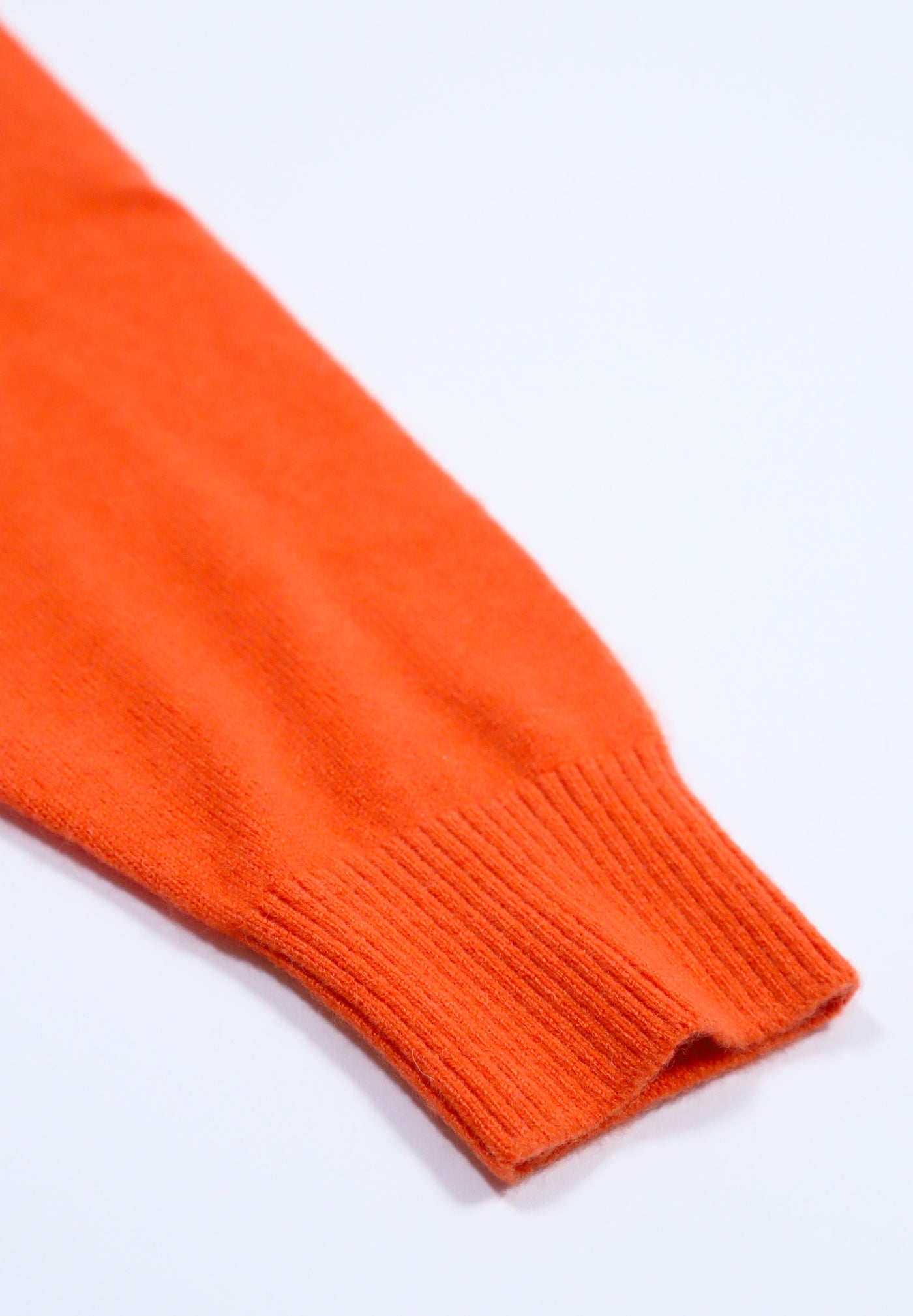Cashmere Long Sleeve Knit T-shirt – gim context
